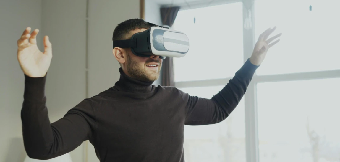 AI-Enhanced Virtual Reality Systems and Immersive Simulation Interaction Architectures