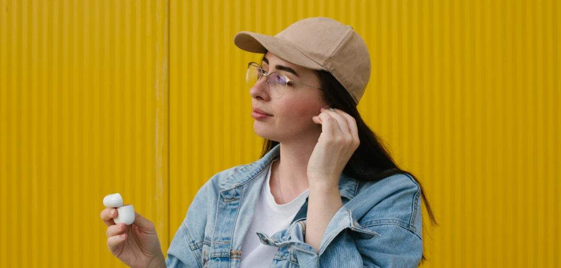 AI Pop Idols: The Era of Synthetic Singers and Machine-Generated Music