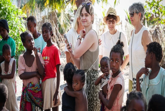 Borderless Cultural Experiences: How Technology Is Connecting Travelers With Local Communities
