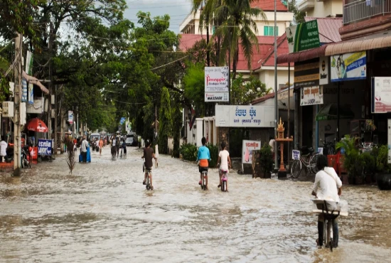 Climate-Adaptive Destinations: How Tourism Infrastructure Is Evolving for Heat, Floods, and Extreme Weather