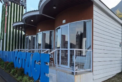 Identity-Safe Wealth Design – Saving Money Without Becoming Someone Else