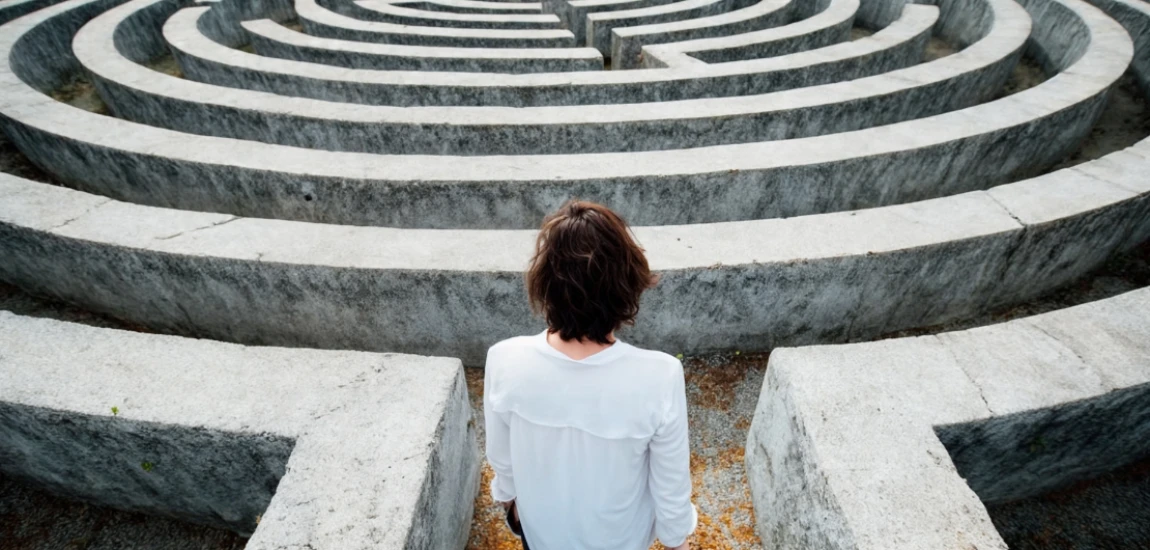 Decision-Minimal Journeys: How Reducing Choice Elevates the Travel Experience