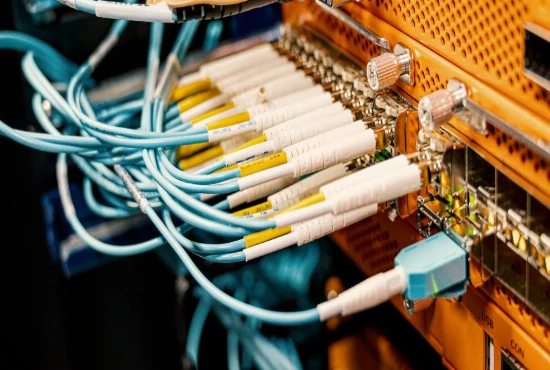 Edge Computing Intelligence Systems and Ultra-Low Latency Processing Networks