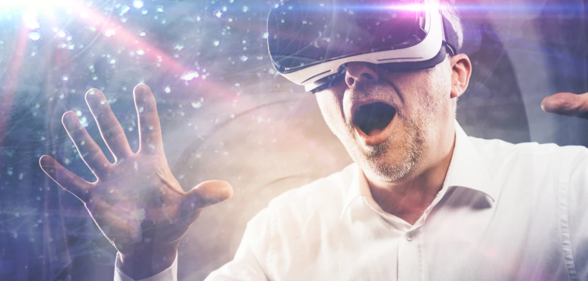 Extended Reality Intelligence Platforms and the Convergence of Physical and Digital Experiences