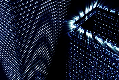 Holographic Computing Architectures and Three-Dimensional Information Processing Technologies