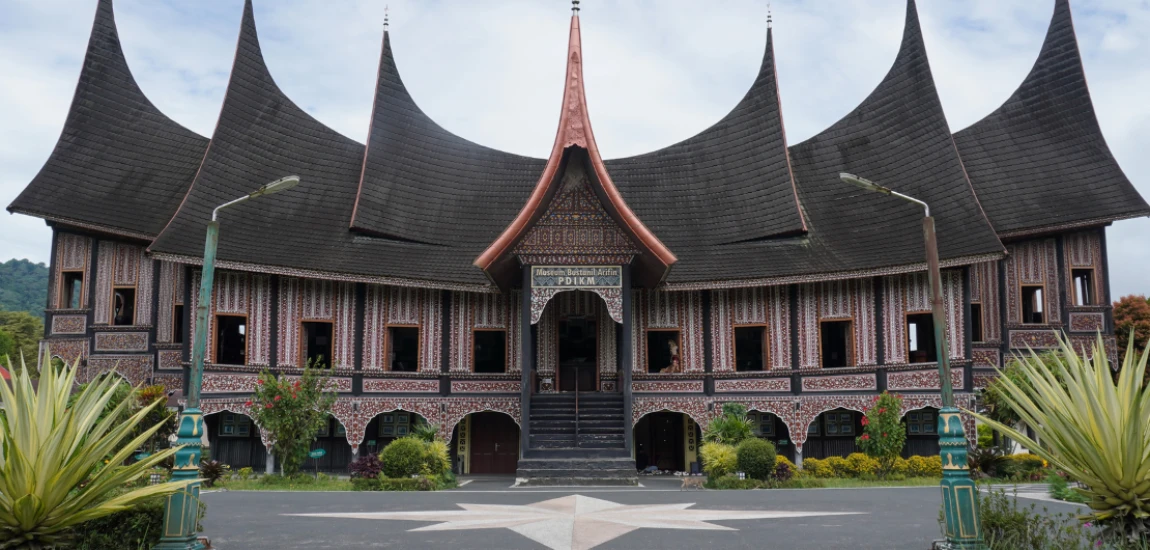 Living Heritage Tourism Systems – Supporting Traditional Culture Through Responsible Tourism