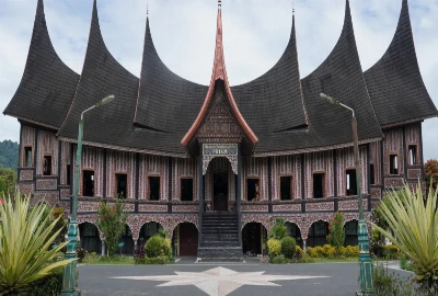 Living Heritage Tourism Systems – Supporting Traditional Culture Through Responsible Tourism