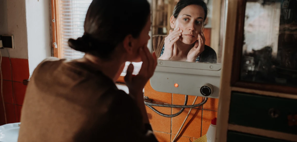 Mirror Media: When Content Reacts to Your Personality Profile