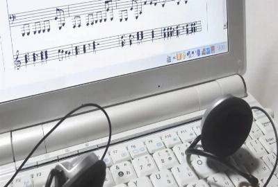 Goal-Based Saving Strategies – Planning Savings for Travel, Education, or Future Investments