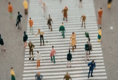 Predictive Crowd Navigation Models: Using Real-Time Data to Avoid Density Peaks