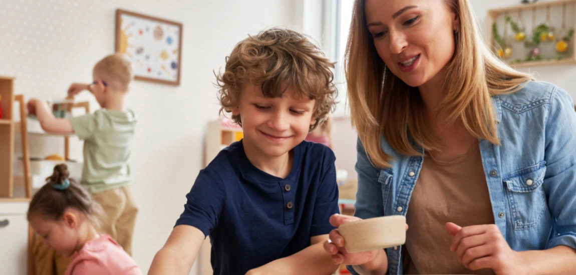 Sensory-Balanced Itinerary Design – Alternating High-Stimulus and Low-Stimulus Environments