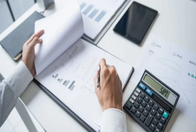 Behavior-Linked Savings Automation – Increasing Contributions Based on Milestone Achievements