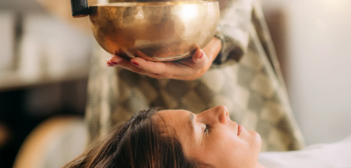 Swipe to Heal: The Evolution of Wellness in the Age of Scroll Culture