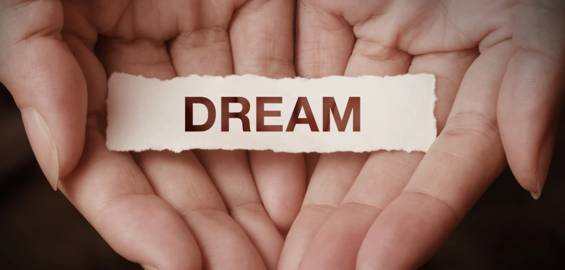 Tactile Dream Media: Entertainment That Integrates Haptic Memory & Phantom Touch Sensations