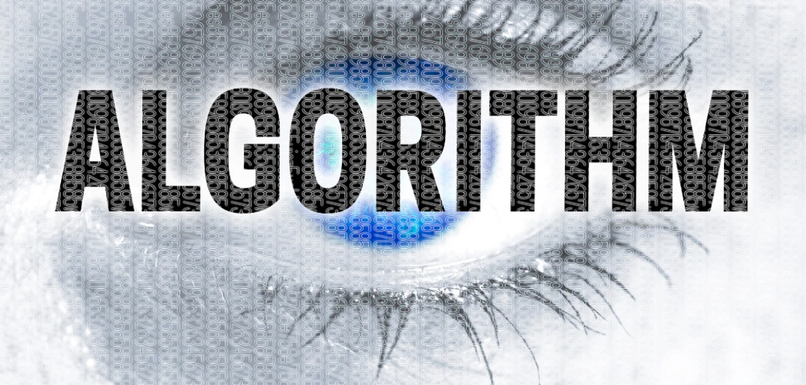 The Aesthetics of the Algorithm: Visual Culture in the Age of Infinite Scroll