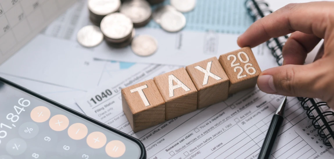 The Attention Economy Tax: How Digital Distractions Are Quietly Destroying Saving Potential