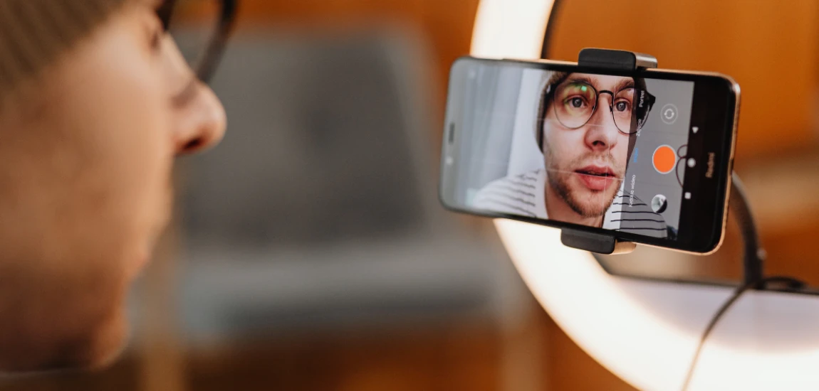 The Influence of Intelligent Texture Synthesis on Next-Gen Film Environments