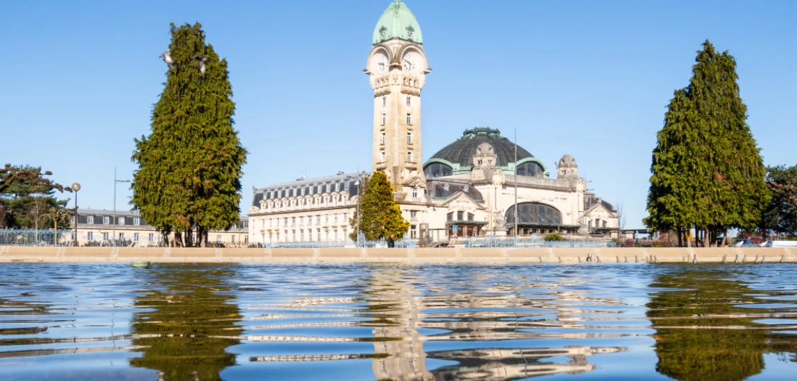 The Rise of Temporary Citizenship: How Cities Are Courting Long-Term Travelers Over Tourists