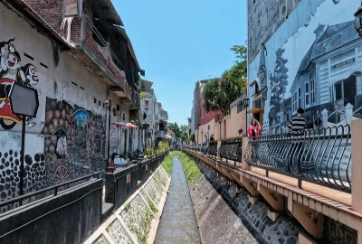 How Generative Dialogue Twins Keep Character Consistency Across Entire Franchises