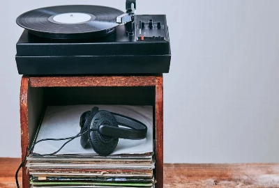 The New Music Economy: Can Indie Artists Survive Without Record Labels in 2025?