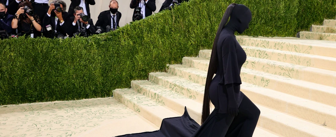5 Viral Celebrity Red Carpet Looks That Broke the Internet