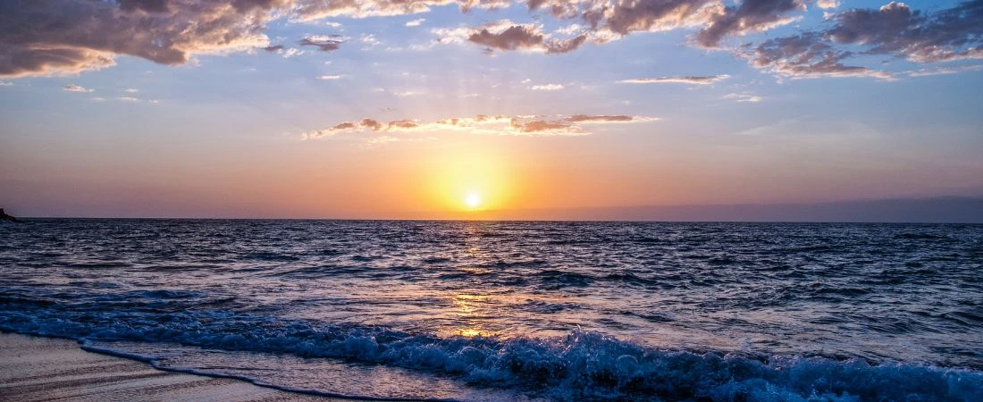 The Beaches That Disappear Completely at High Tide