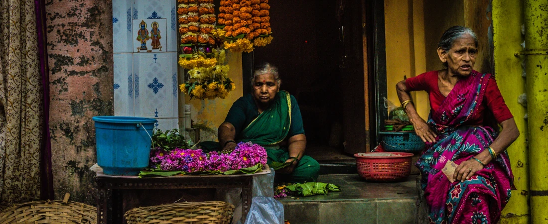 Markets That Only Appear at Dawn 