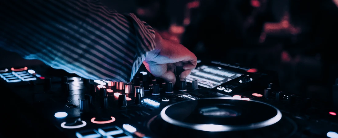 The Lo-fi Boom: Why Chill Beats Became the Soundtrack of a Generation