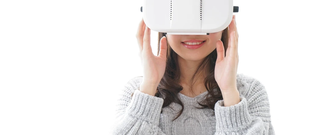 The Rise of Virtual Influencers and Digital Celebrities: Redefining Fame in the Digital Age