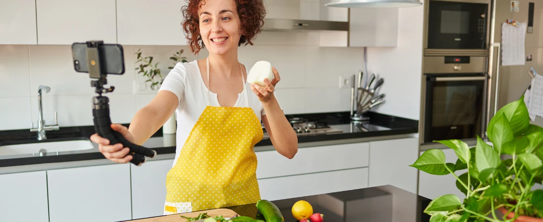 Virtual Influencers & Avataric Livestreamers: The Boundaries of Real, Virtual & Persona