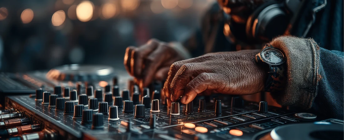 Nostalgia Reboots & Retro Pop Culture: From 90s/2000s TV to Vintage Aesthetic Revivals