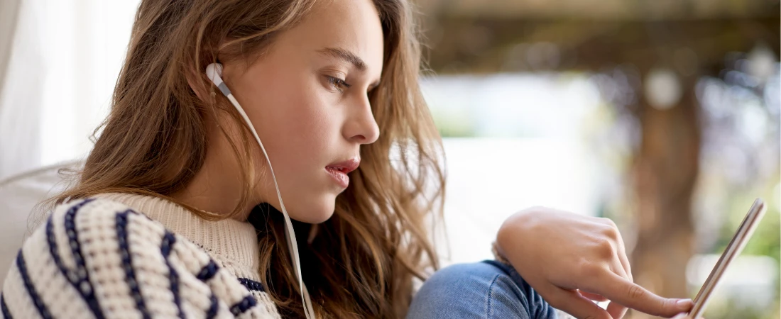 Scroll to Heal: The Rise of Pop Psychology and Therapist Influencers