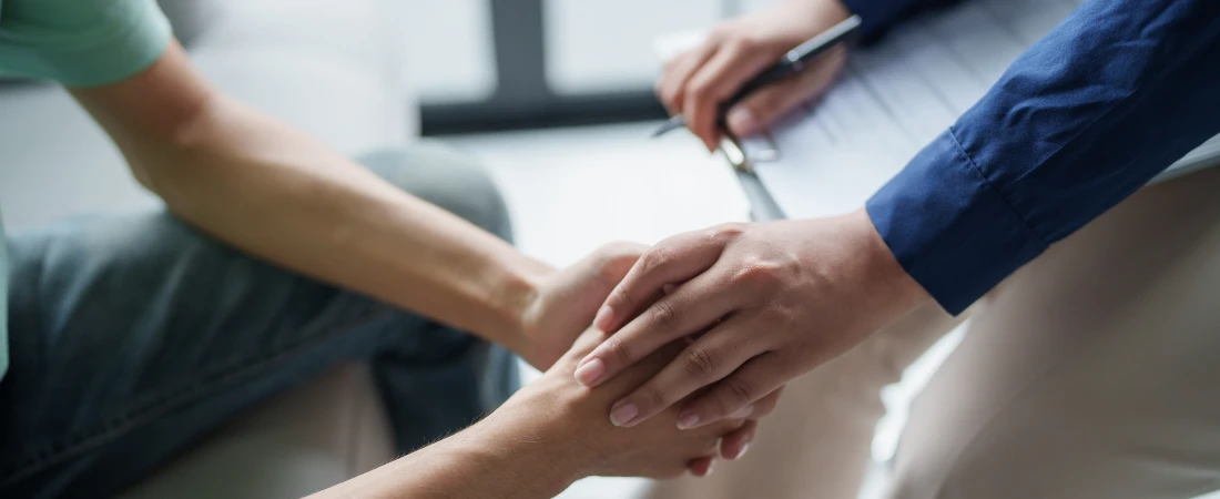 Scroll to Heal: The Rise of Pop Psychology and Therapist Influencers