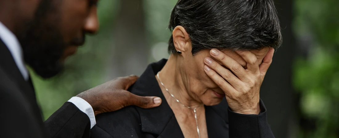 Grief in the Grid: Mourning in the Age of Memes and Memorial Posts