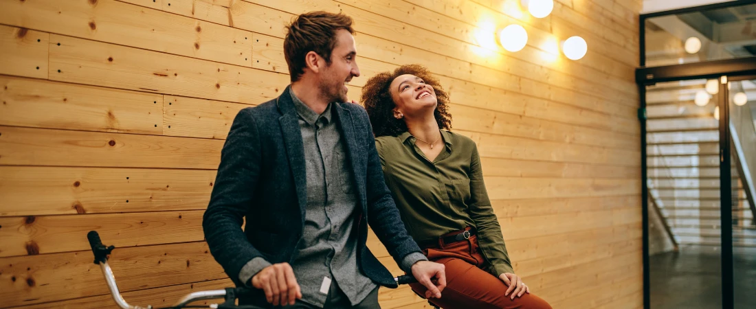 Crisis Clicks: The Attention Economy of Emergency