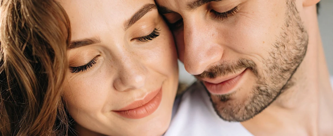 Idle Intimacy: Scrolling Together, Apart