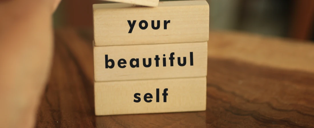 The Presence Algorithm: Performing Authenticity for Invisible Eyes