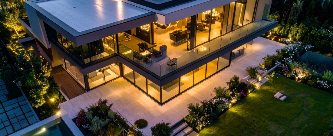 Hyperpresence: When Availability Becomes Identity