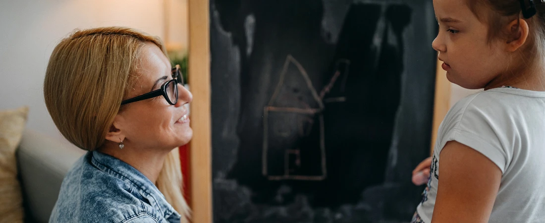 Augmented Reality Fandoms: Building Worlds Beyond the Screen