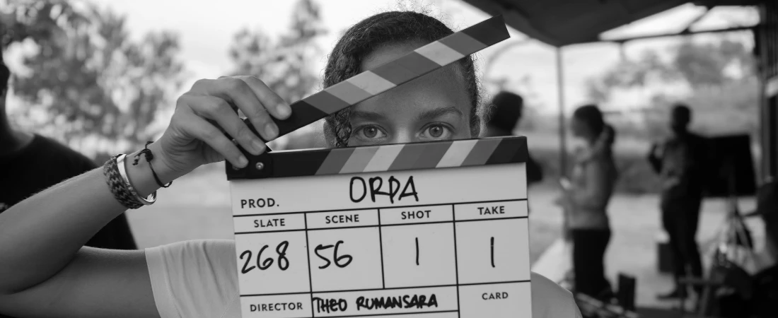 Neural Storyscapes: Crafting Films from Brainwaves