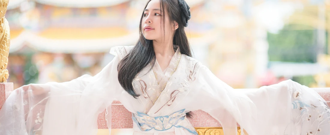 The Influence of Pop Culture on Fashion and Identity