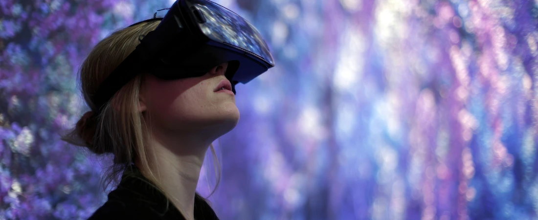 Holo-Culture: The Coming Boom of 3D Mixed-Reality Entertainment Spaces