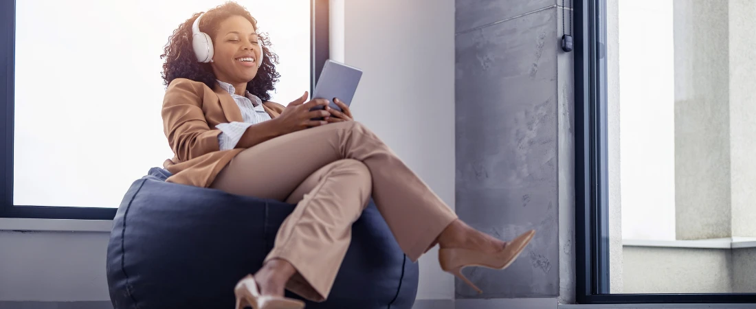 The Hyperreal Feed: Living Inside the Simulation