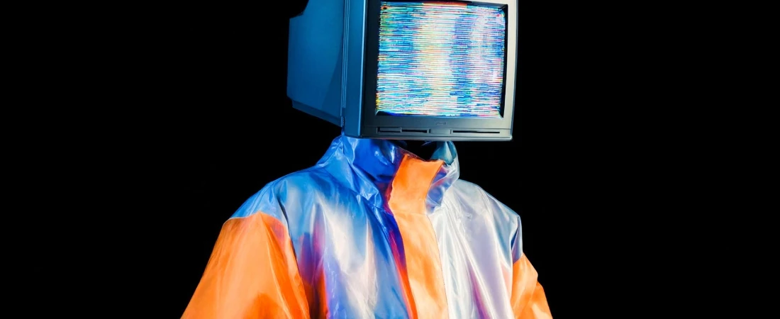 Dreamscapes on Screen: The Rise of Surrealism in the Era of Information Overload