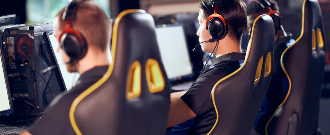 Esports Evolution: From Niche Hobby to Billion-Dollar Spectacle