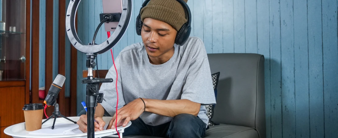 Reactive Content: Why Media That Responds to You Wins Attention