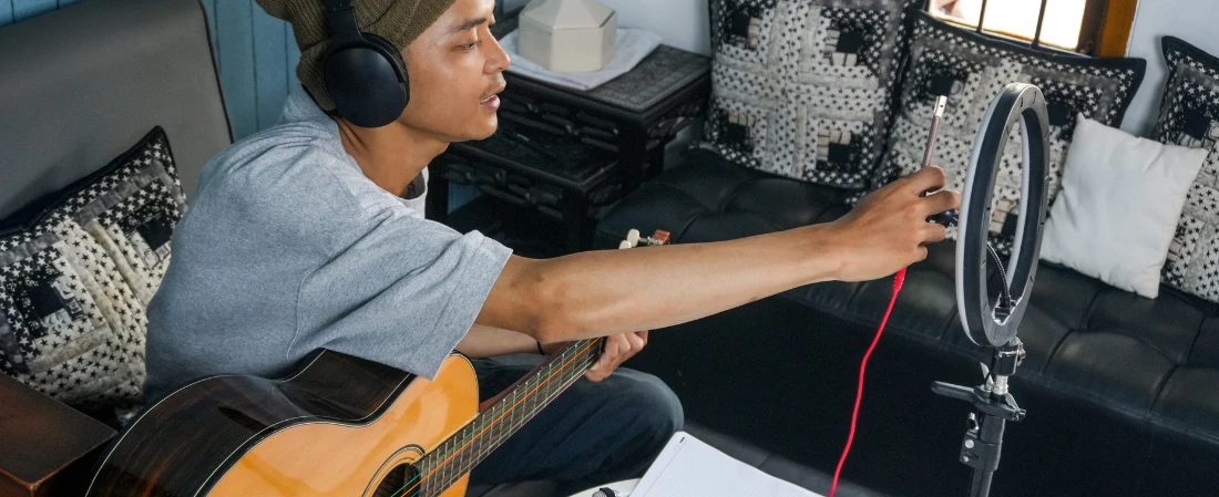 Fandom Economics: How Superfans Are Rewriting Revenue Models