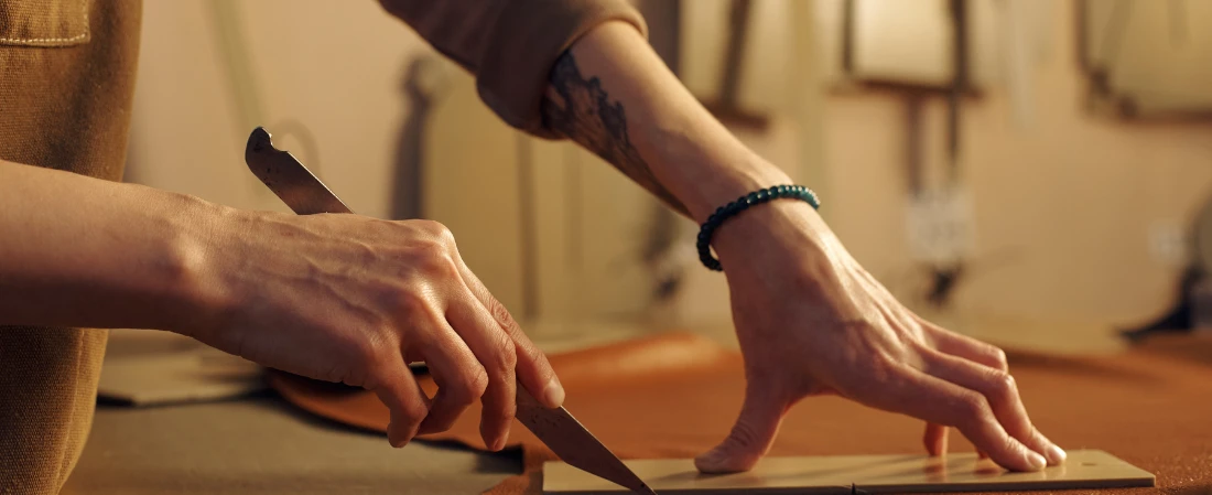 Short-Form Storytelling: The Vertical Narrative Boom in the Smartphone Era