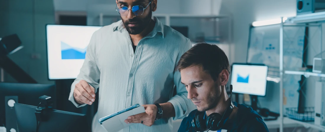 Screenless Stories: XR, Wearables & the Post-Display Era