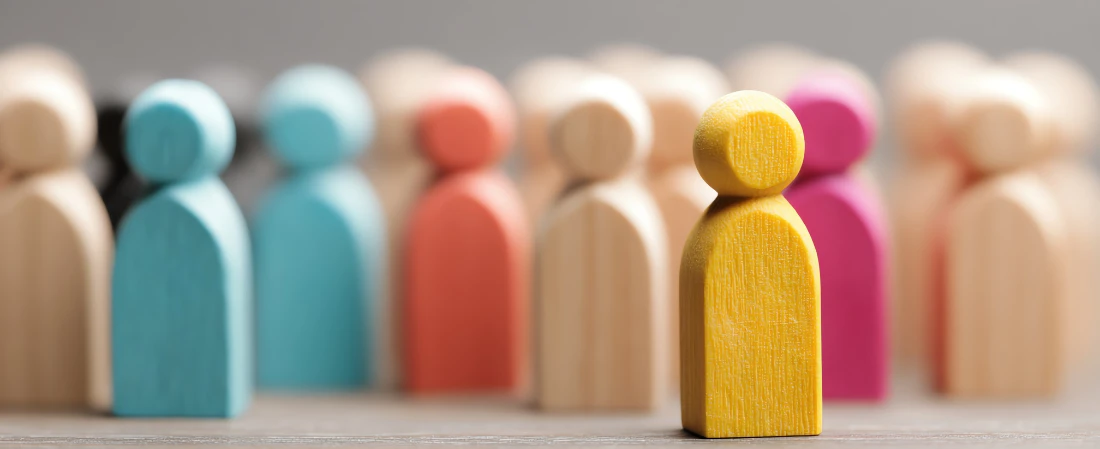 Poly-Identity Personas: Performing Multiple Selves in Digital Spaces